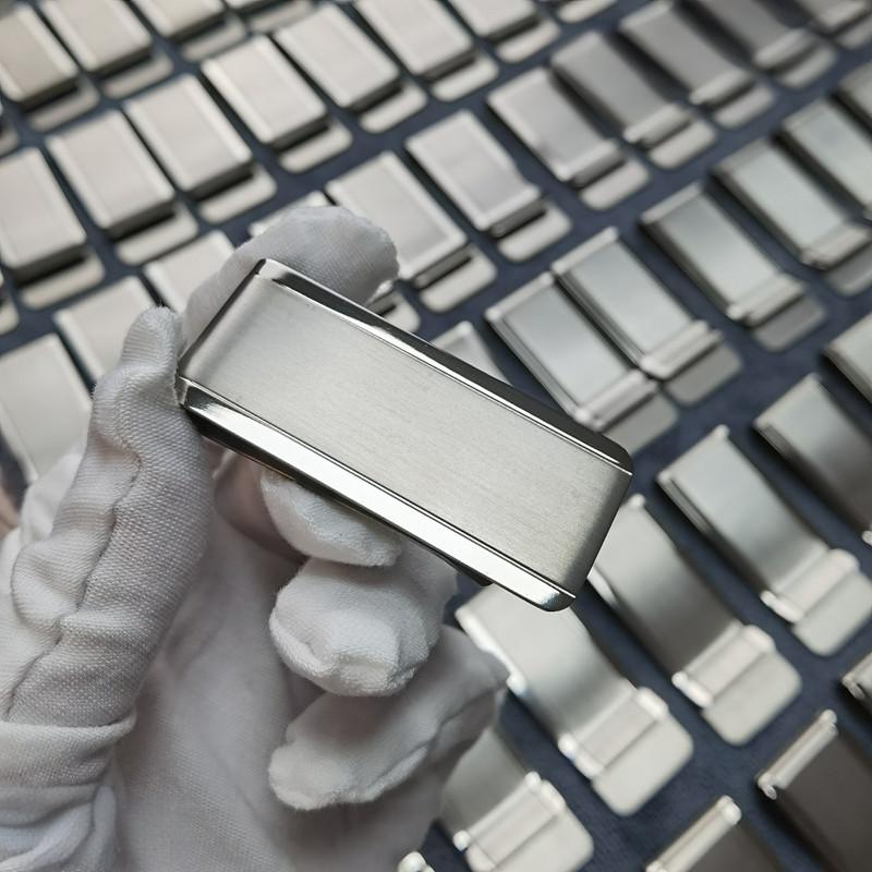 مشبك نقود من التيتانيوم الصلب، - مراجعة Wallet Slim Titanium وسعره